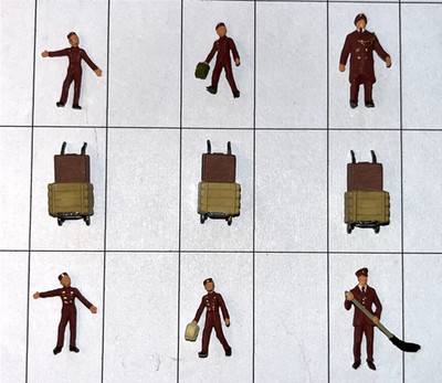 Spur HO Türsteher / Glockenjungen / Träger - bemalte Modelleisenbahn Figuren top