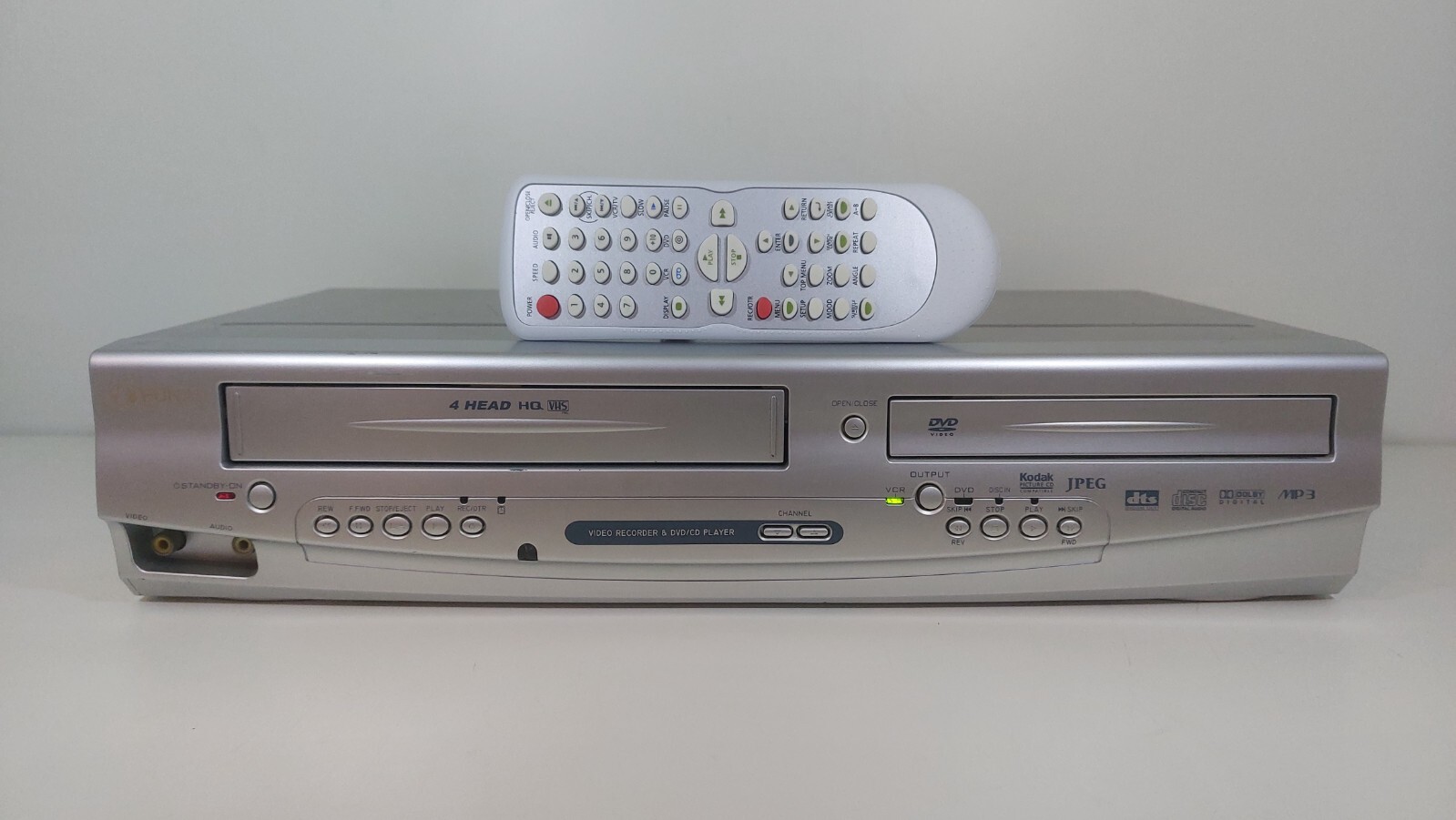 VIDEOREGISTRATORE COMBINATO DVD/VHS FUNAI DPVR7530 LETTORE VCR