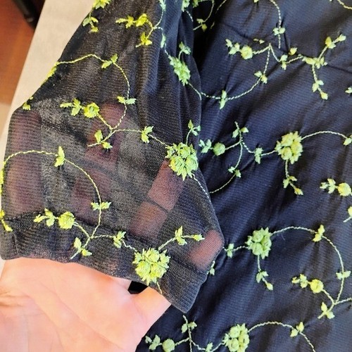 Style & Co Y2K Babydoll-Oberteil mit transparenten Ärmeln Damen groß Blumen bestickt schwarz - Bild 8 von 11
