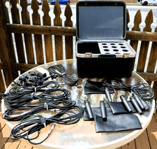 2 Shure Beta 52a Plus 6 Shure Beta 57a's / 7 Cables / 2 Stands / 6 Drum Clips