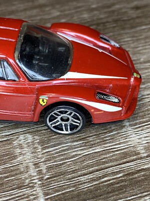 Hot Wheels 1/64 Enzo Ferrari 2002 Mattel Red Sports With White