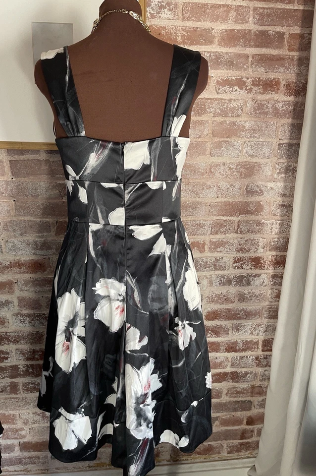 White House Black Market Black White Floral Party Wedding Swing A-Line Dress 10 - Image 3 of 4