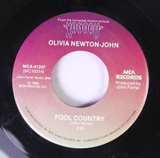Pop 45 Olivia Newton-John - Fool Country / Magic On Mca Records