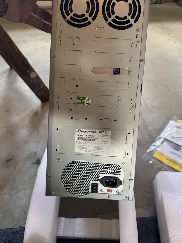 Microboards QD-DVD-127 24x/48x Standalone 1:7 DVD/CD Duplicator - Image 2 of 4