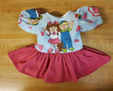 VESTIDO CPK ESTAMPADO CORAZÓN CON FALDA ROSA para 16" CPK Cabbage Patch Niños