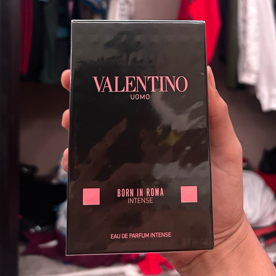 Valentino Uomo Born In Roma Intense Eau de Parfum Intense Spray 3.4 fl oz