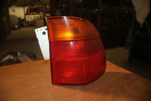 BMW 5ER (E39) 95-04 KOM. *RÜCKLICHT/HECKLEUCHTE* RECHTS 08/1999 AUSSEN