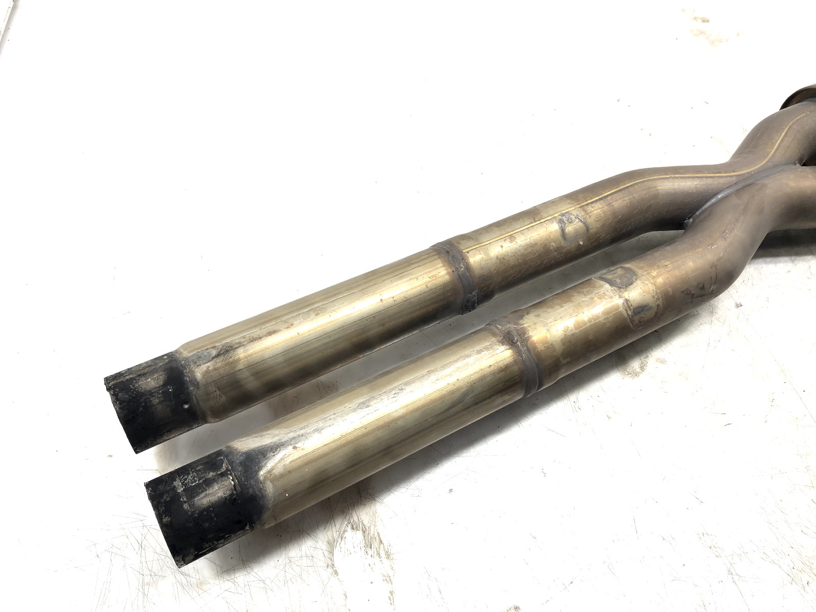 2014-2017 MASERATI 3.0L Q4 QUATTROPORTE EXHAUST MID PIPE X-PIPE RESONATOR OEM.