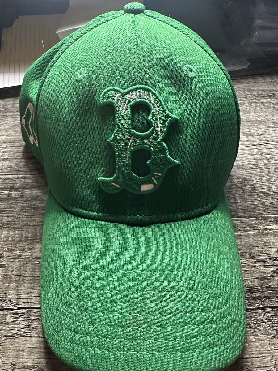 St Patrick's Day Red Sox Hat Green 39Thirty Boston Red Sox