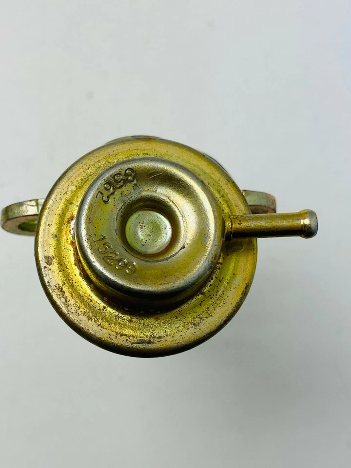 SMP PR36 NEW Fuel Injection Pressure Regulator - Image 3 of 3