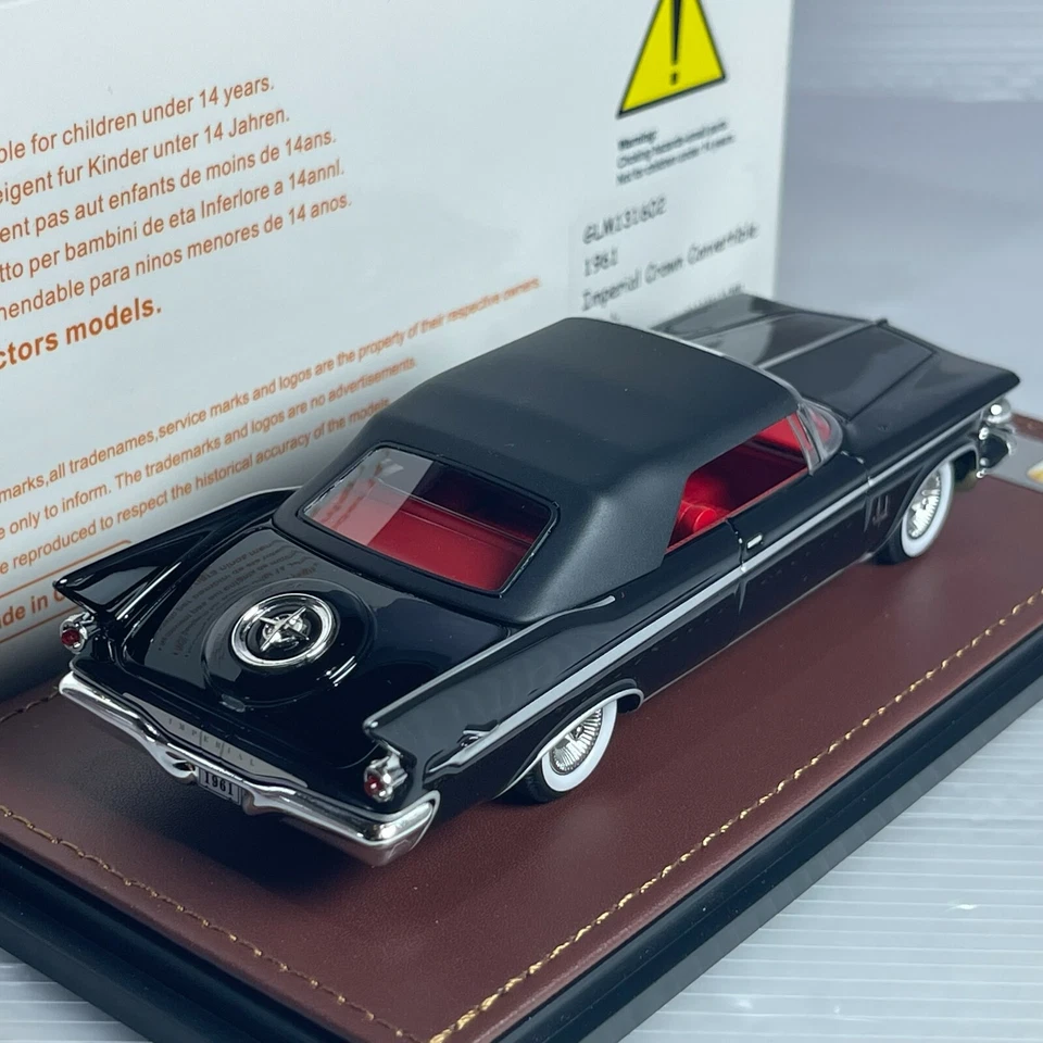 1/43 GLM 1961 Imperial Crown Convertible Negro Techo Cerrado GLM131602 Foto 2 de 2