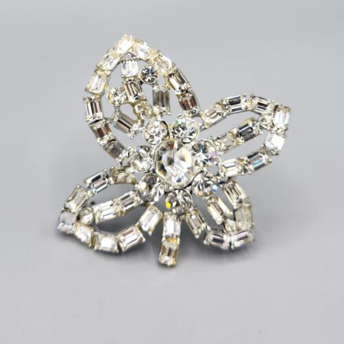 1950s Unsigned Clear Bagutte Rhinestone Silver Tone Open Petal Flower Brooch