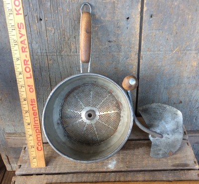 Foley Food Masher Rice Potato Hand Crank Wood Handle Grips Kitchen