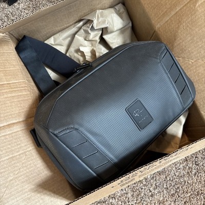 Nomatic Peter McKinnon 8L Camera Sling with Dividers and Strap