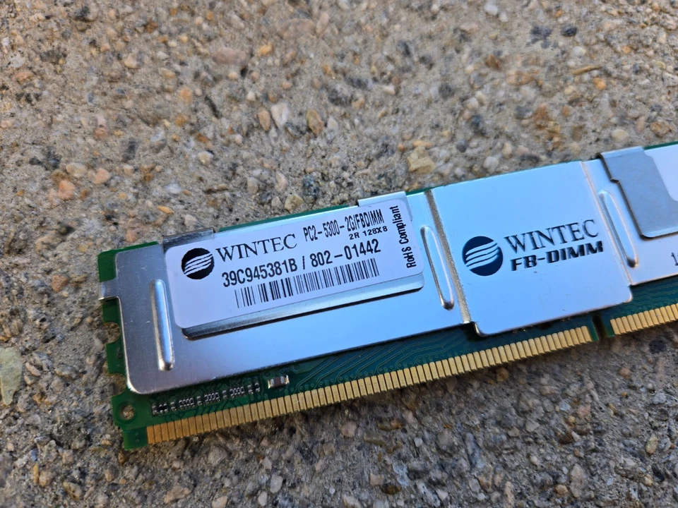 Wintec 39C945381B PC2-5300F 2GB/FBDIMM DDR2 667 RAM Memory chip - Image 2 of 2