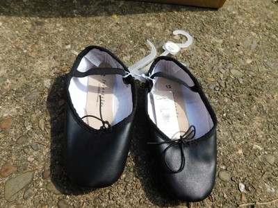 danskin freestyle ballet slippers