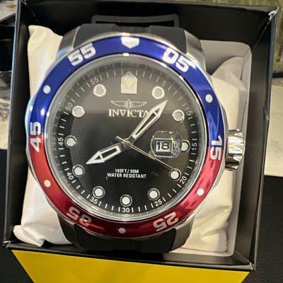 Invicta Pro Diver Mens Quartz Watch 45mm Black Dial Blue/Red Bezel Date 50m