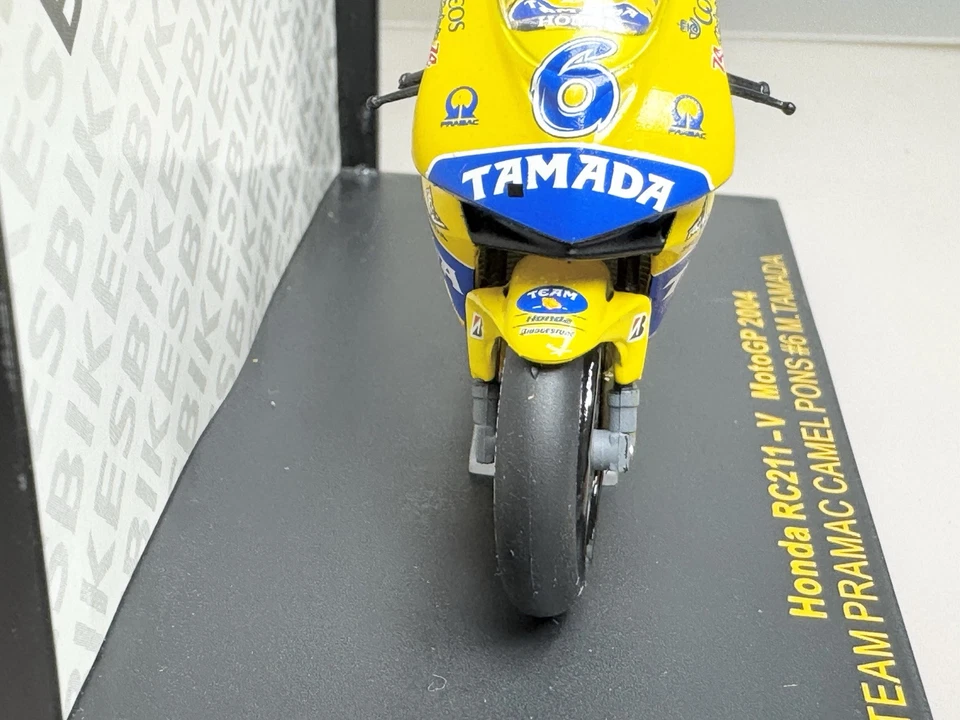 Honda RC211-V  #6 M.TAMADA -Team Pramac Camel Pons Moto GP 2004 Ixo Models 1/24 - Image 4 of 4