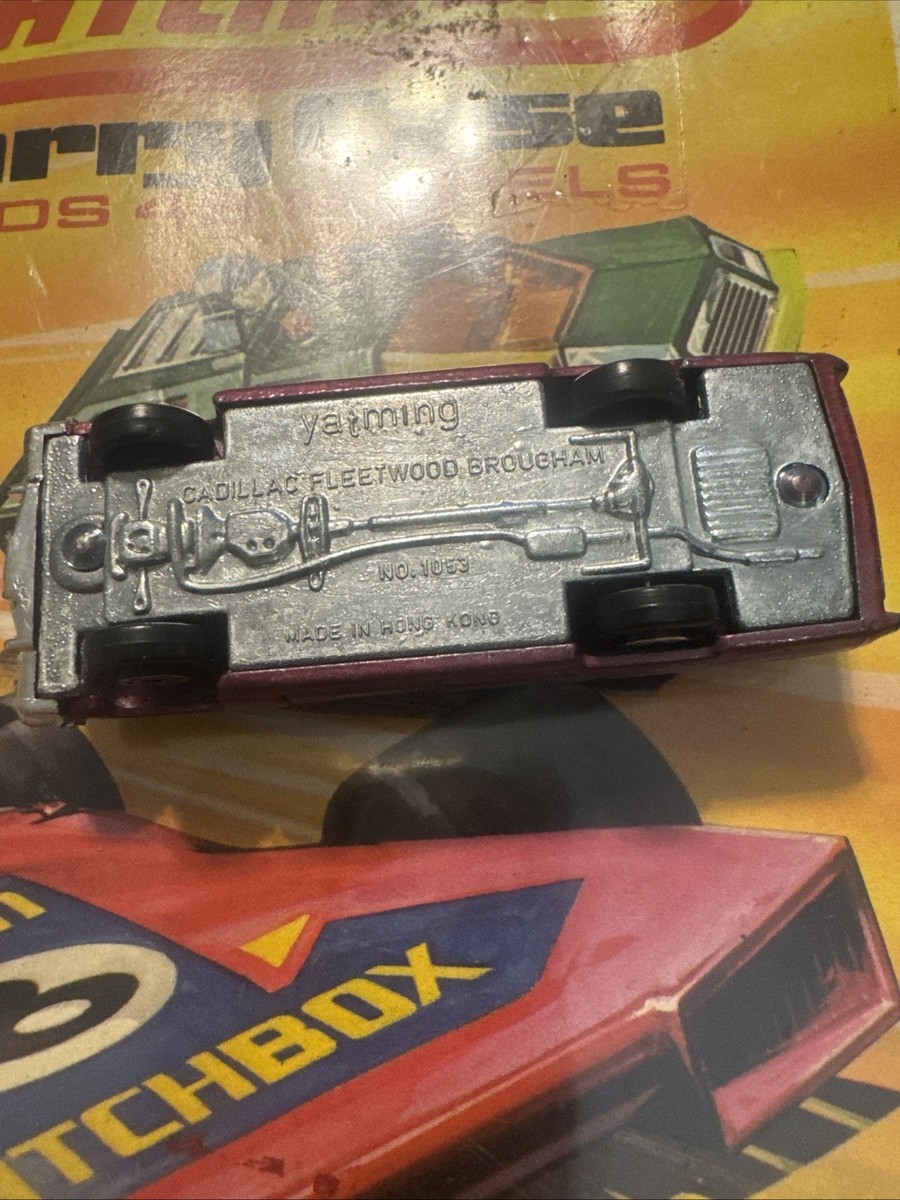 Vintage Yatming Cadillac Fleetwood Brougham no. 1053 diecast car