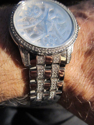 GUESS AUTOMATIC WATCH U25004L1 - MEN'S - RUNS GREAT - NEEDS NEW CLASP/BAND - AG