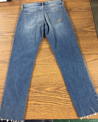 Gap girlfriend ankle jeans! Tagged a size 26. Super