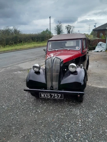 classic cars - Picture 1 of 17