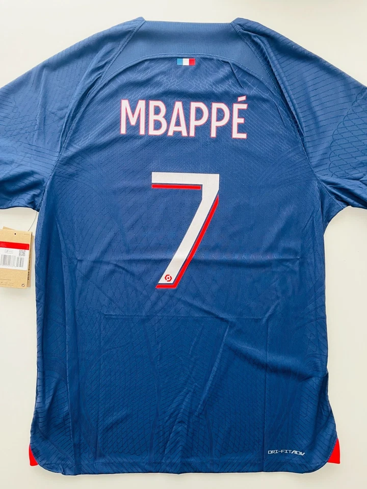 CAMISETA/SHIRT/TRIKOT/MAGLIA PSG HOME 22/23 MBAPPÉ #7 SIZE L  NIKE DX2620-411 - Imagen 2 de 4