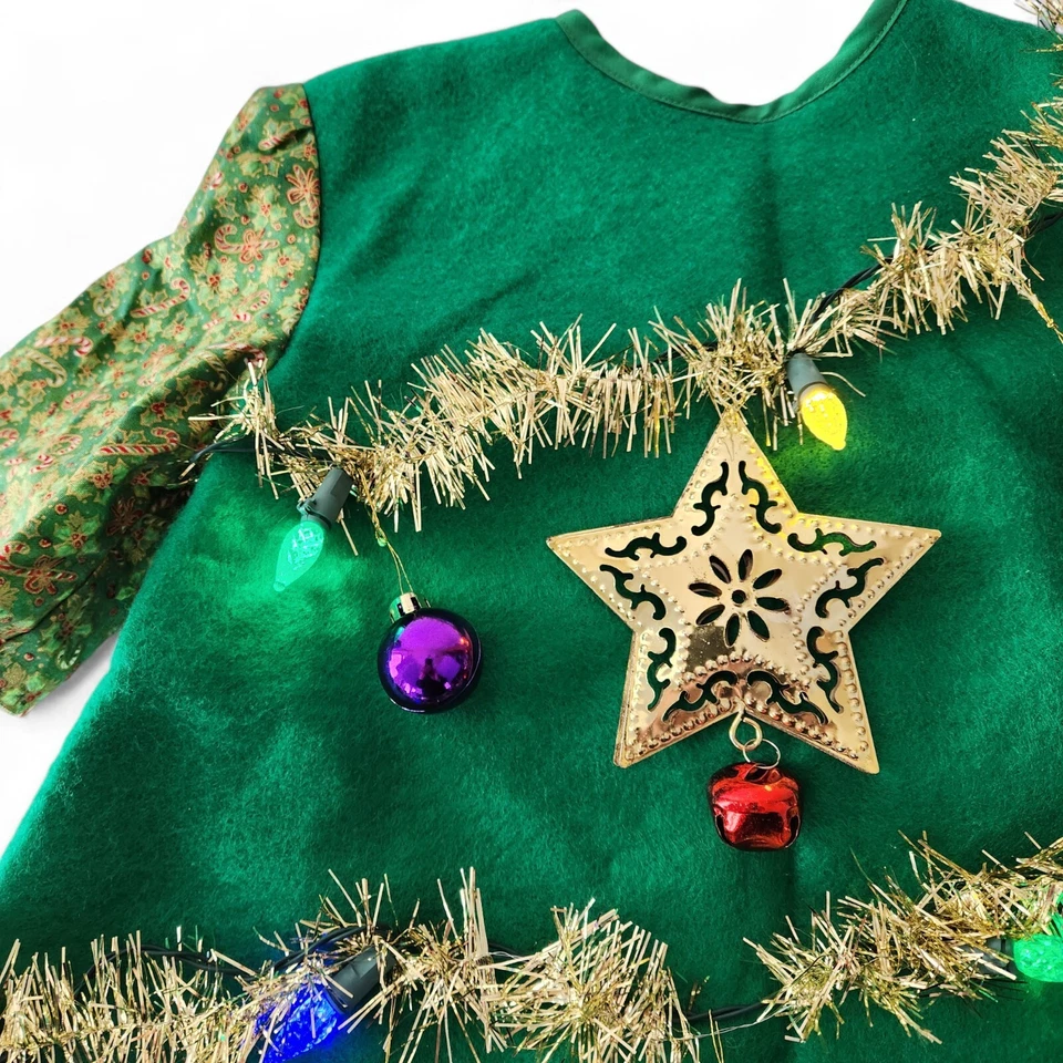 Disfraz de árbol de Navidad para niños pequeñas luces alimentadas por batería hechas a mano con disfraces Foto 3 de 4