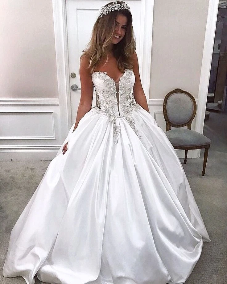 Vestidos de novia de lujo con cuentas de novia satinado blanco marfil línea A vestido de novia Foto 3 de 4