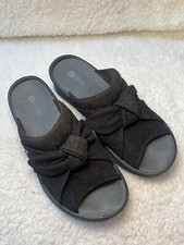 Bzees Wedge Comfort Sandals Women 8 Wide Smile Bright Black Knit
