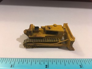 N Scale Cat D9 Dozer Custom Painted And Weathered