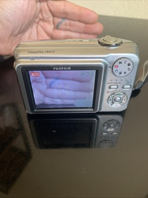 Fujifilm FinePix A Series A820 8.3MP Digital Camera - Silver