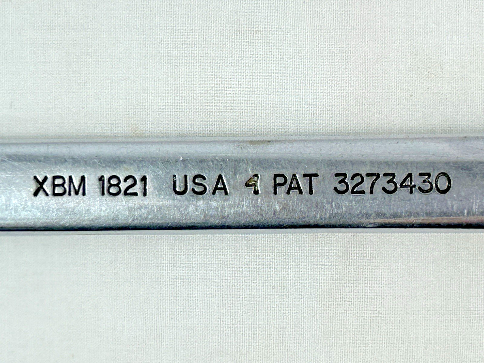 18 x 21 MM USA Snap-On Offset Double Box End Wrench Metric XBM1821 (21mm & 18mm)