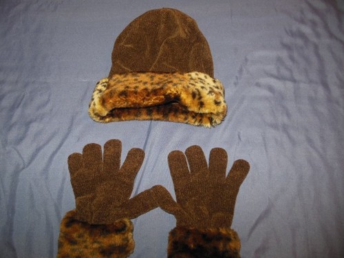 Ladies Unbranded Knit Hat&Matching Gloves Dark Brown with Leopard Print Trim
