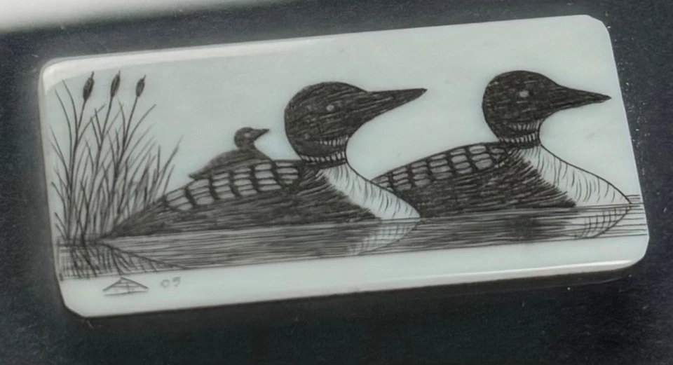 Arte Scrimshaw enmarcado - Lobos con pollito, firmado y fechado 1995, canadiense  Foto 3 de 4