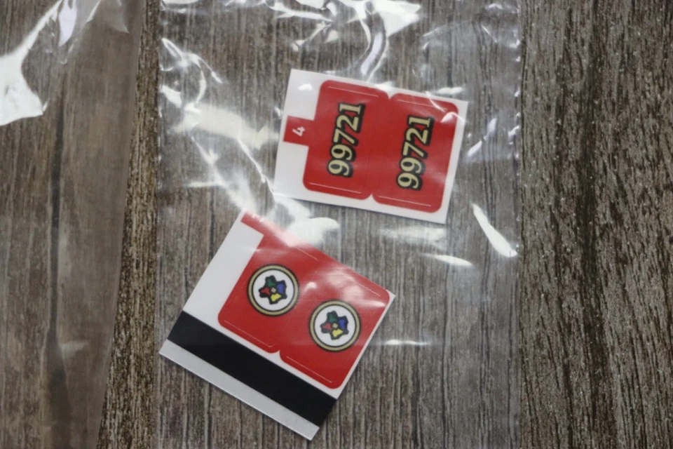 LEGO® Harry Potter 76423 Hogwarts Express Red Train Passenger Coach Car NEW! - Image 4 of 4