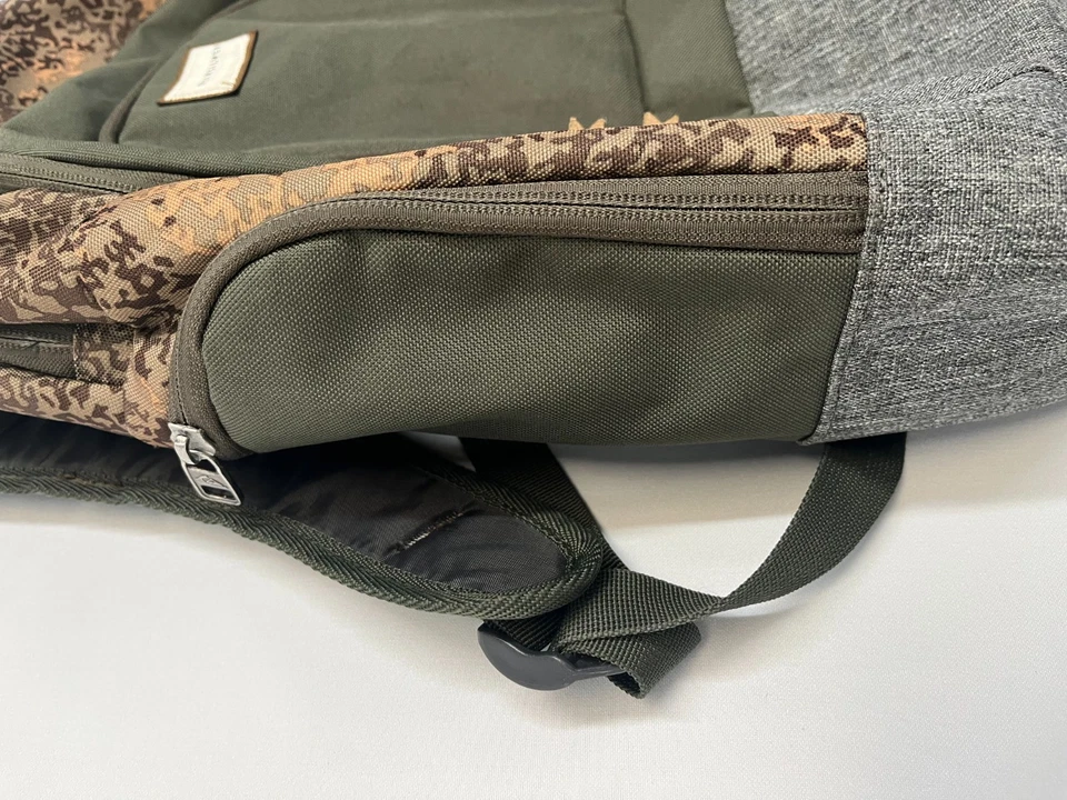 Quicksilver 3 Layered  And Side Pockets Backpack - Image 3 of 4