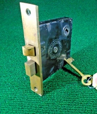 ONE VINTAGE RUSSWIN 380 MORTISE LOCK w/KEY - 5 1/2" BRASS FACE, 2 5/8 BS (41551)