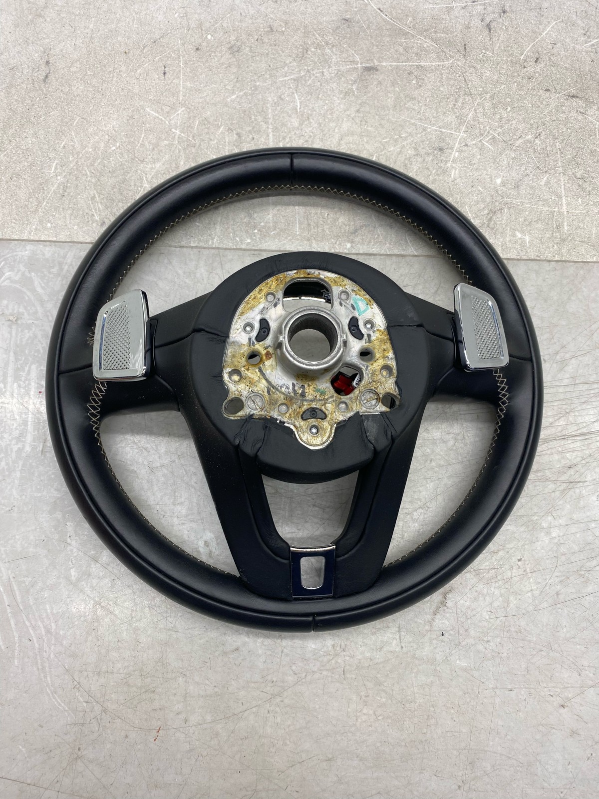 2015-2020 BENTLEY BENTAYGA OEM DUAL TONE LEATHER HEATED STEERING WHEEL 36A419093