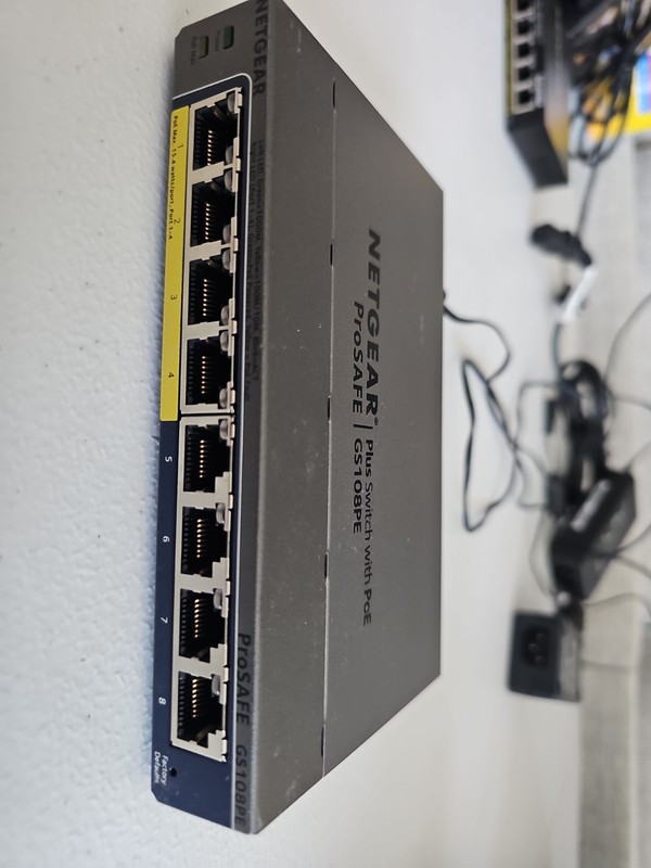 NETGEAR ProSafe GS108PE V3 Plus 8-Port Gigabit Network Switch with 4 Port Poe