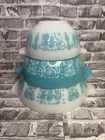 Pyrex Amish Butterprint Blue & White Cinderella Nesting Mixing Bowls Set Of 3
