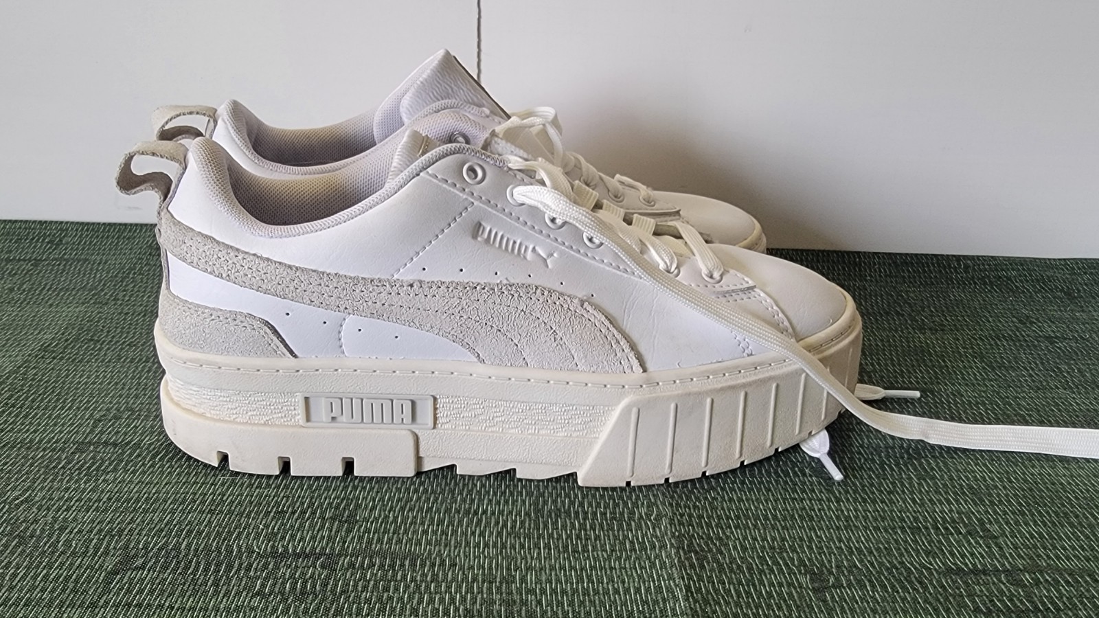 PUMA Womens Mayse Platform sneaker size 8.5