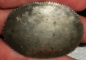 ANTIQUE VERY EARLY NAVAJO / PUEBLO SILVER BELT CONCHO PART ROCKER ENGRAVING vafo