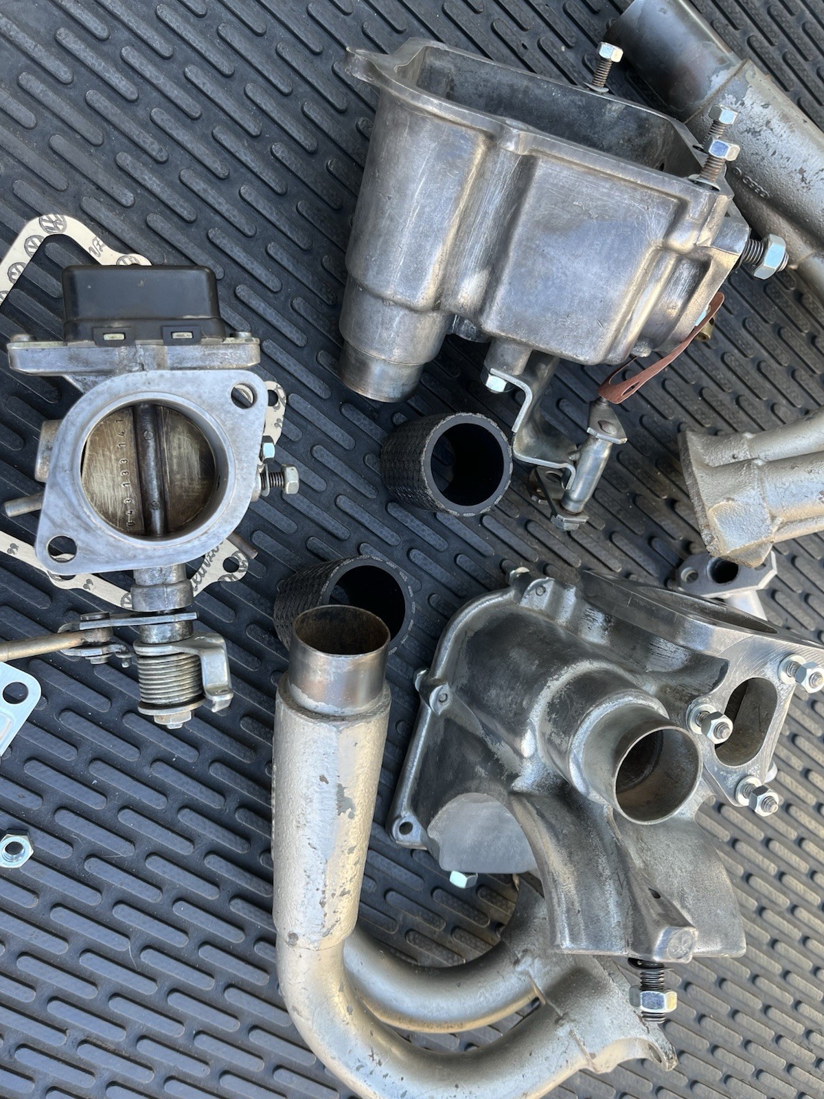 1975-1979 VW Beetle Bug Fuel Injection Intake Kit Alternator Stand ...