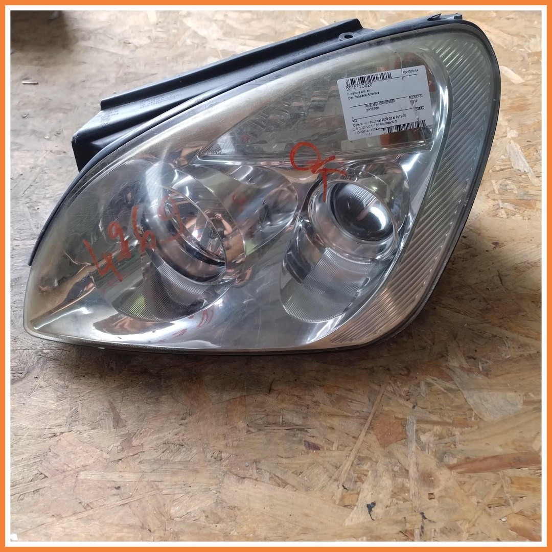 Faro Fanale Proiettore Anteriore SX Kia Carens III 921011D020 2006 2013