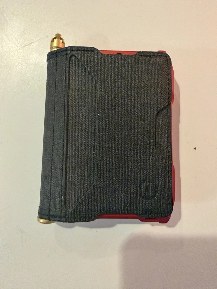 Cartera plegable Dango D03 Dapper cuero negro, chasis de aluminio plateado Foto 2 de 4