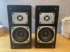 Par de altavoces de estantería negros Yamaha NS-A329 2,0 canales con cable 6 ohmios