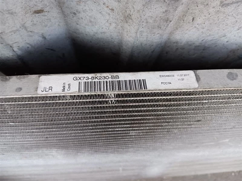 Radiador delantero intercooler Jaguar F-pace XE GX738K230BB Foto 4 de 4