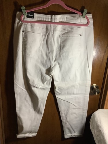 Dollhouse Skinny Distressed White Jeans Womens Size 22~ NWT - Picture 8 of 12