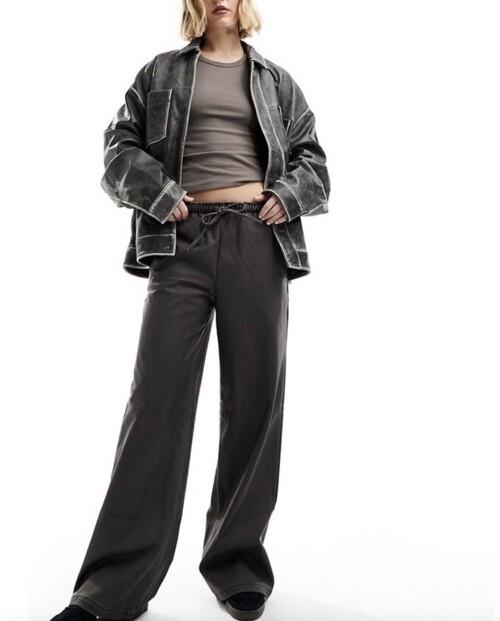 Stradivarius Pantalon Jogger Wide Leg Stradivarius Faux Leather